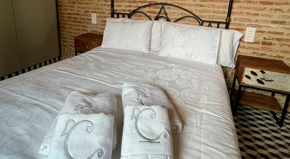 Hotel Rural La Casa De Carlota Montánchez Extérieur photo
