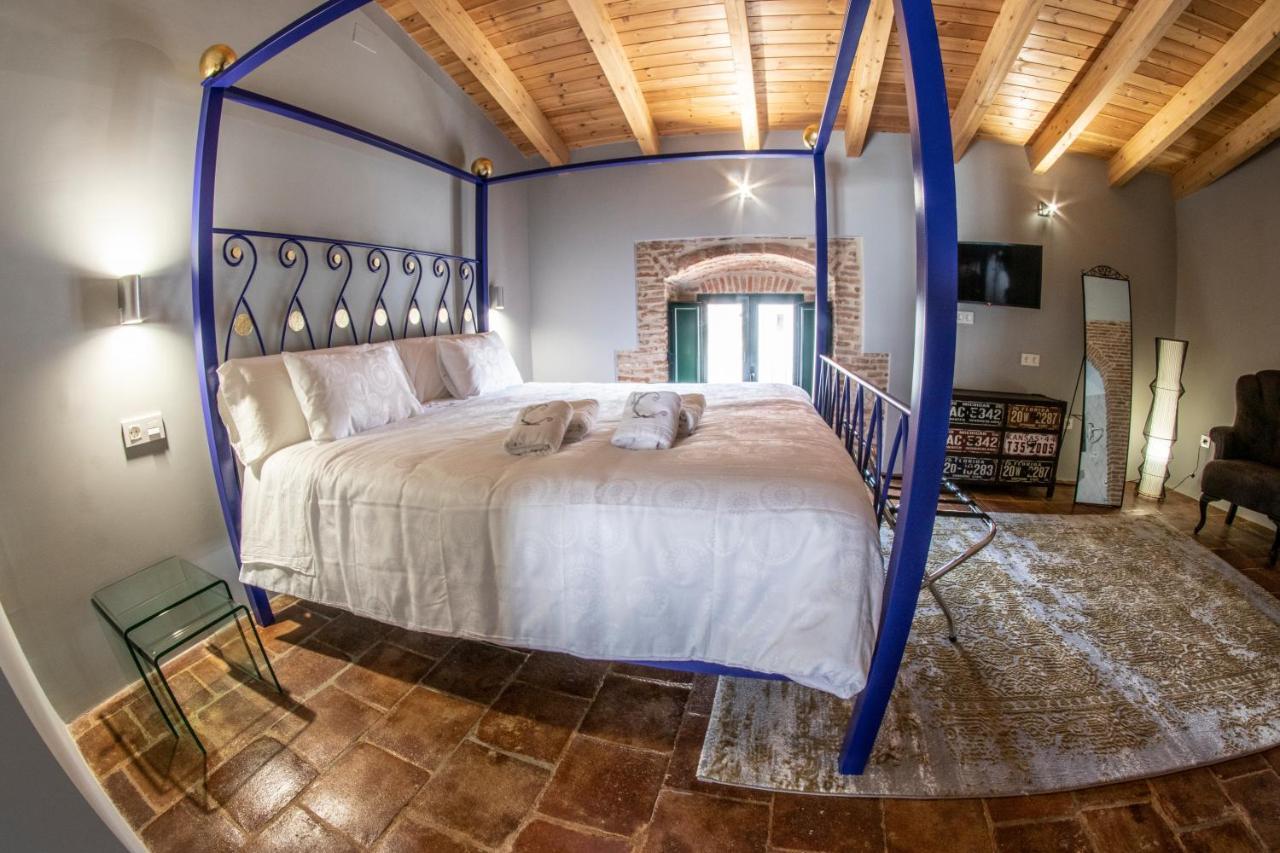 Hotel Rural La Casa De Carlota Montánchez Extérieur photo